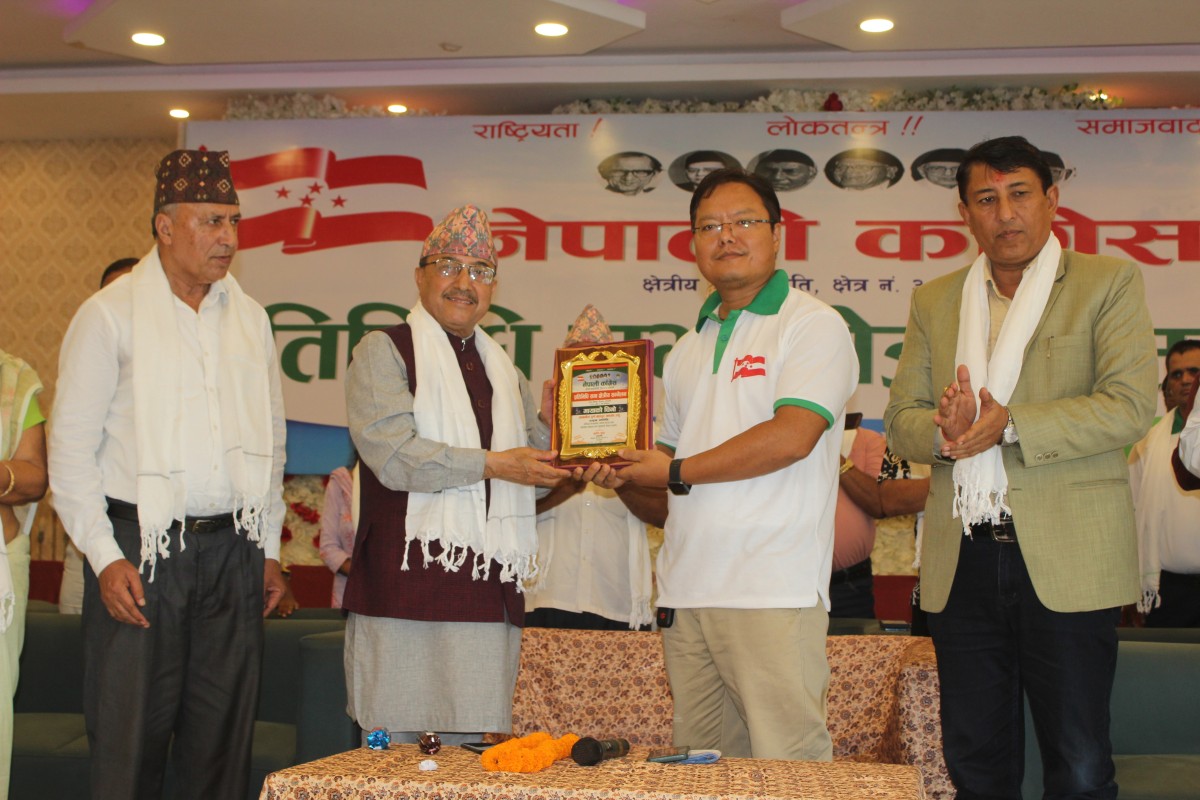 सत्ता गठबन्धन संविधानको रक्षाका लागि हो  : उपप्रधानमन्त्री खड्का